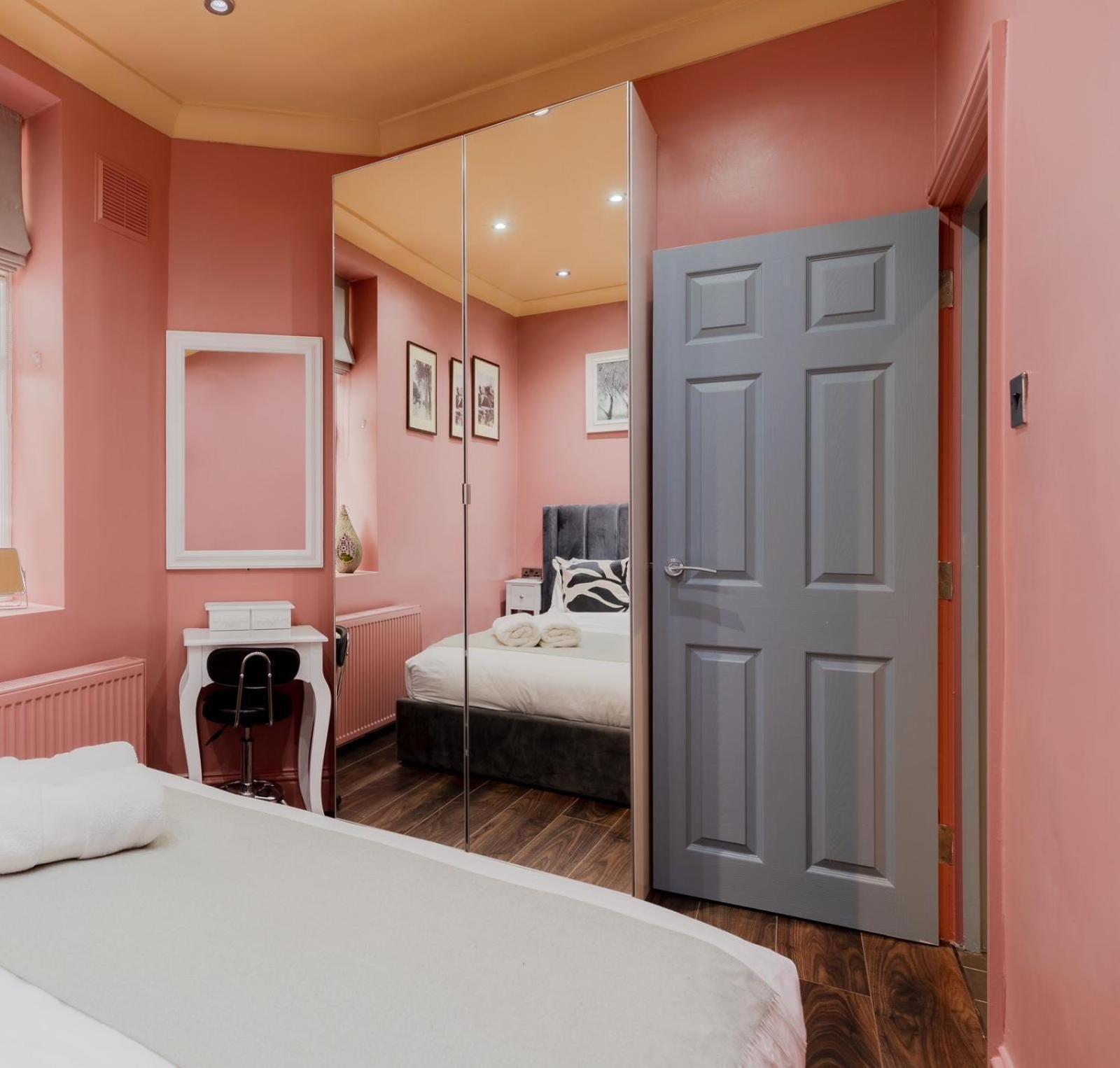 Stylish 2 Bedrooms Flat Sleeps 6 & Garden London Zone 2 Cls Central Eksteriør billede