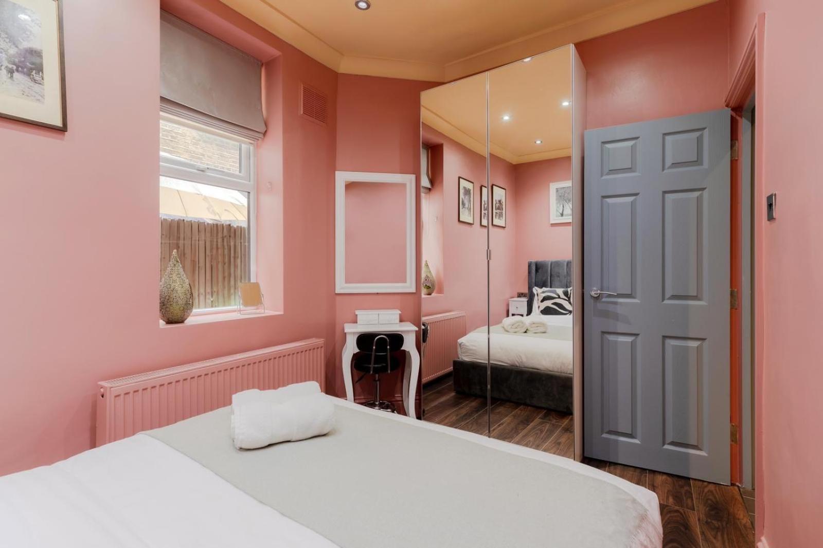 Stylish 2 Bedrooms Flat Sleeps 6 & Garden London Zone 2 Cls Central Eksteriør billede