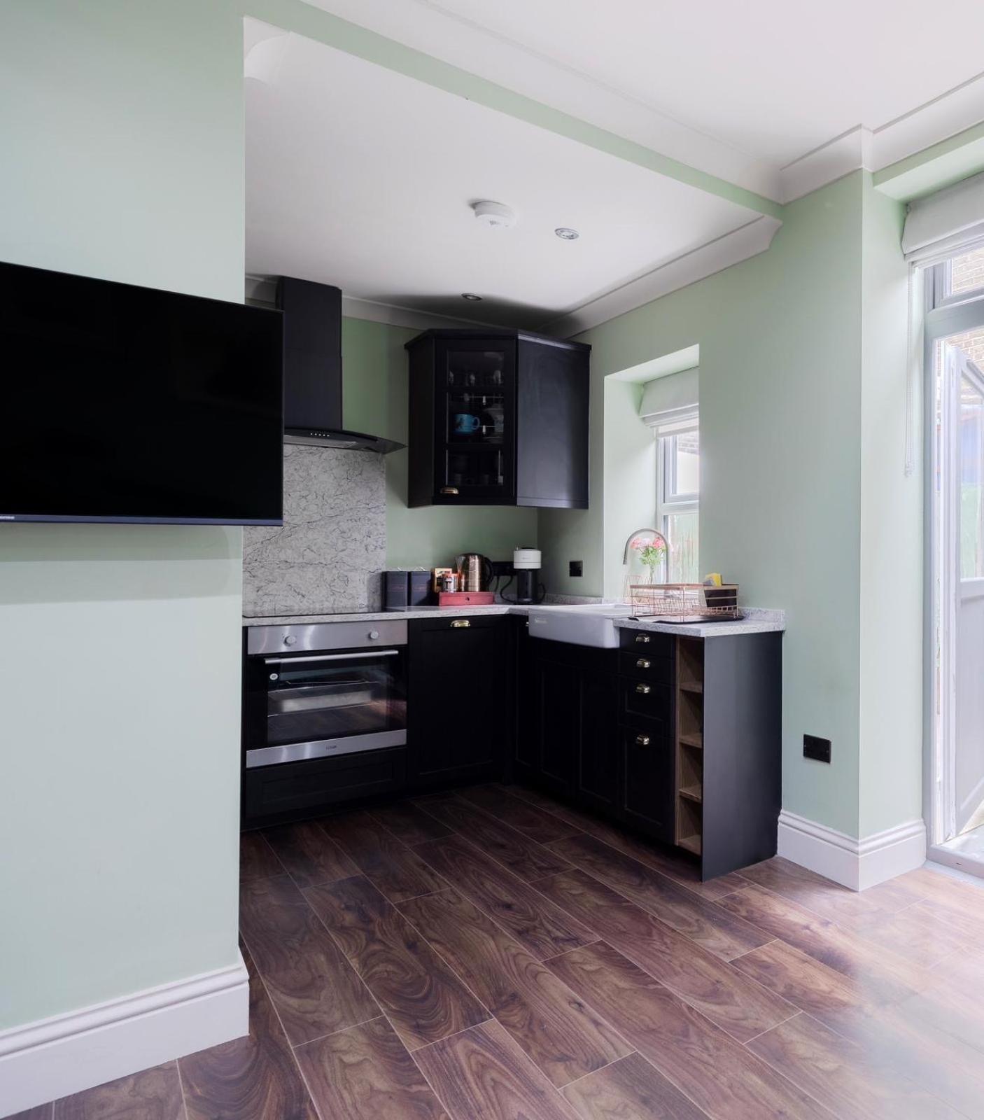 Stylish 2 Bedrooms Flat Sleeps 6 & Garden London Zone 2 Cls Central Eksteriør billede